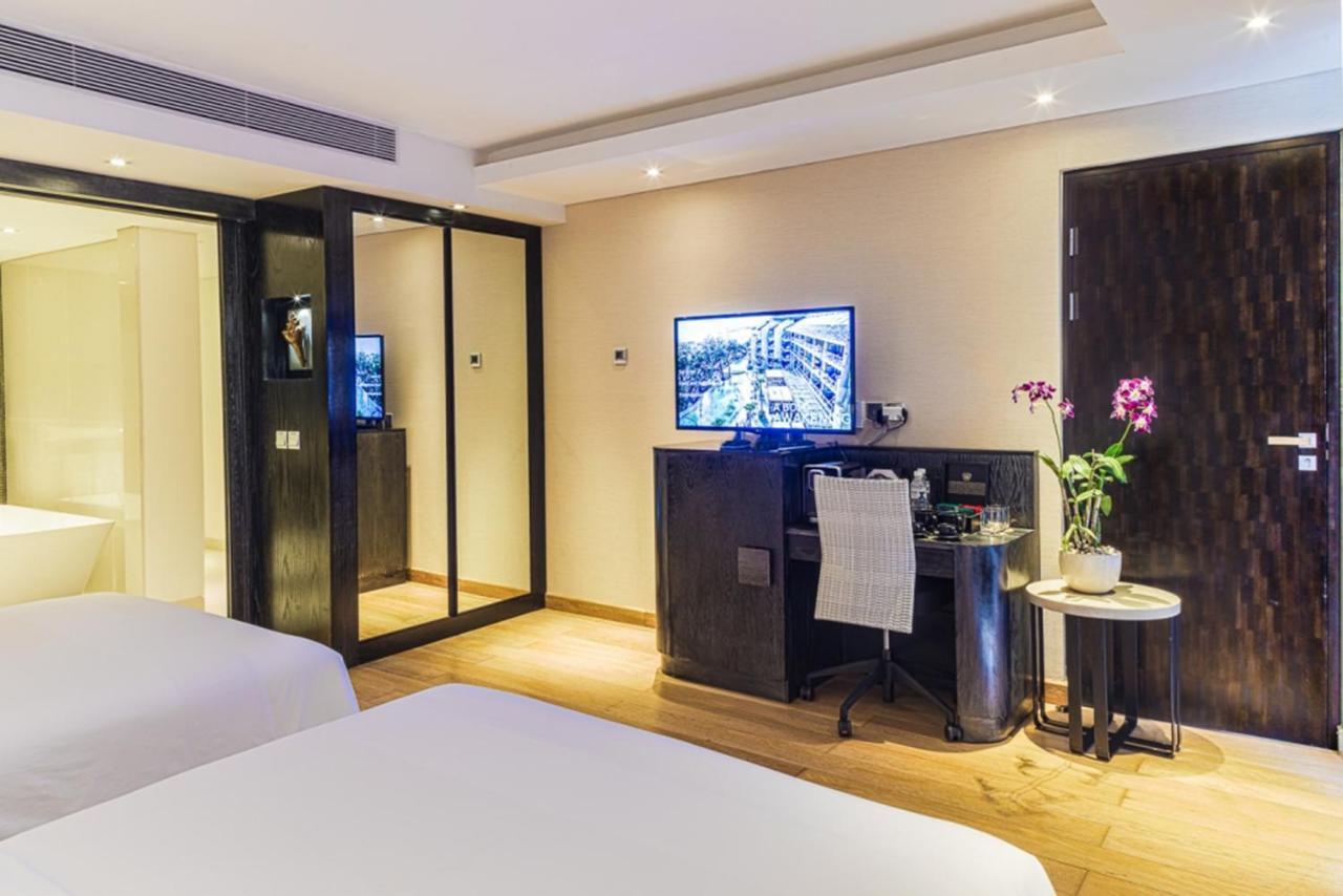 ดับเบิล ซิกซ์ ลักซัวรี โฮเต็ล ซมีญะก์ Hotel เซมินยัค ภายนอก รูปภาพ A room at the hotel